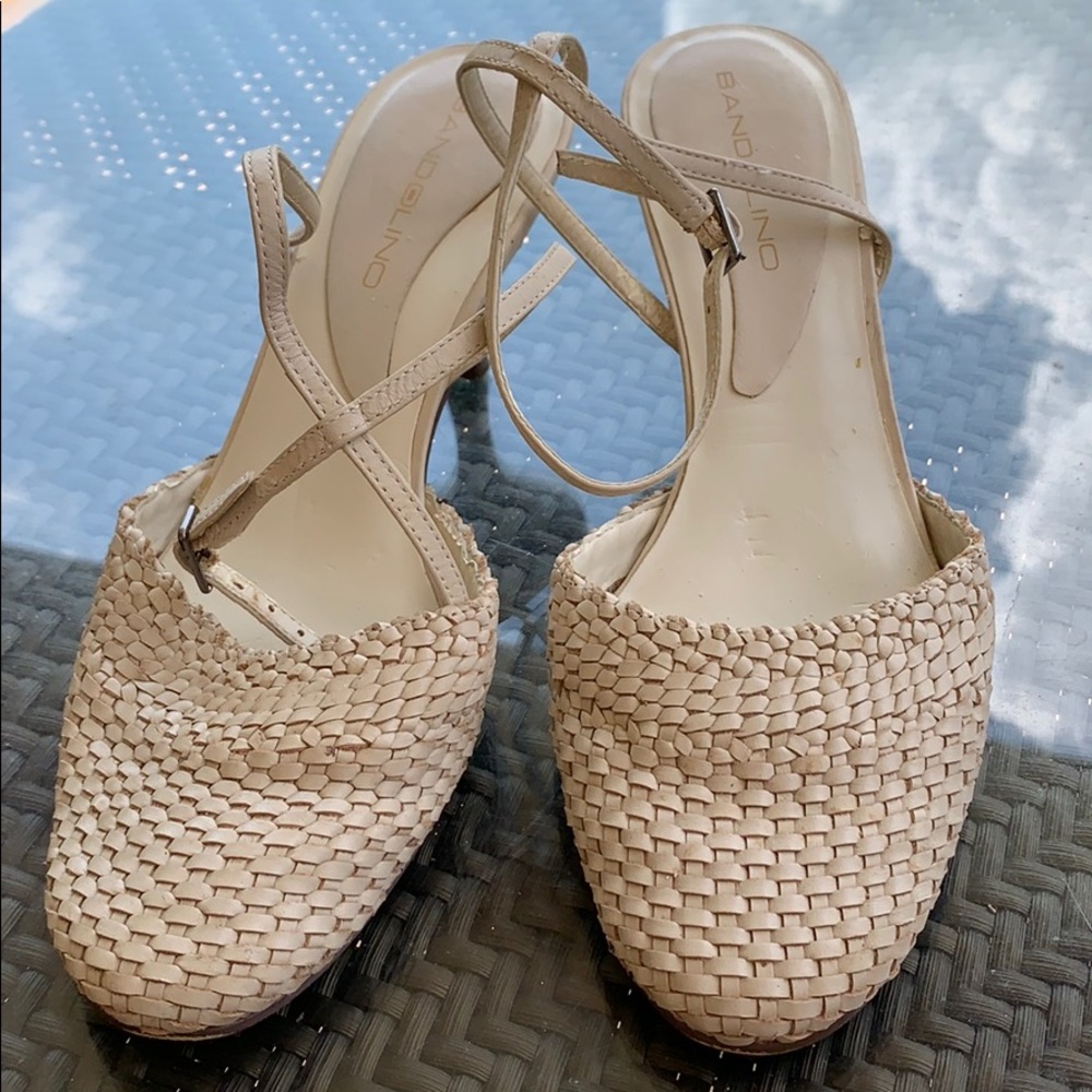 Bandolino strappy heels